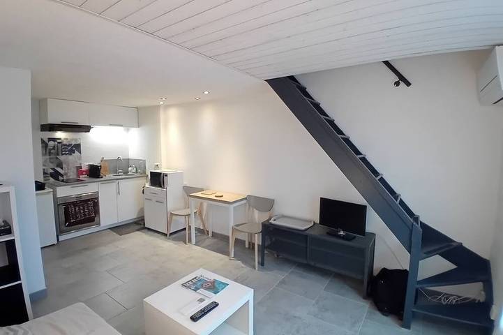 Ferienhaus für 4 Personen, mit Terrasse und Garten sowie Pool in Vence