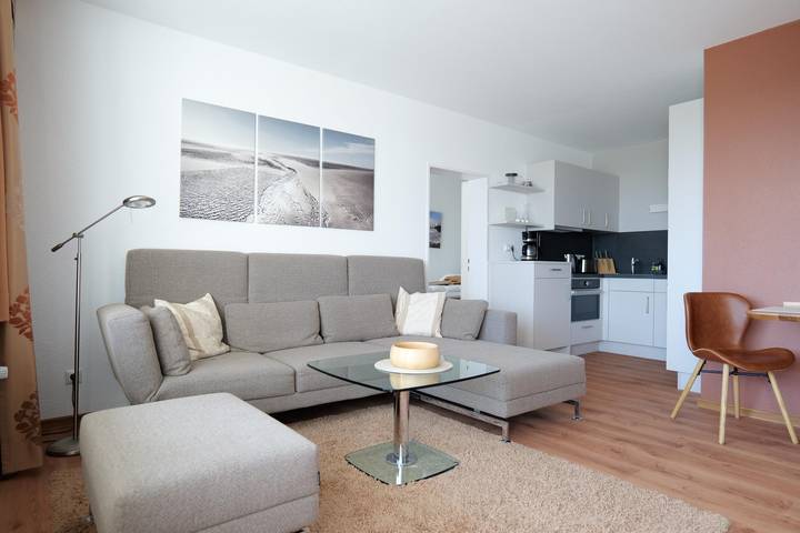 Ferienwohnung für 2 Personen, mit Sauna und Pool sowie Balkon und Meerblick in Döse - 2