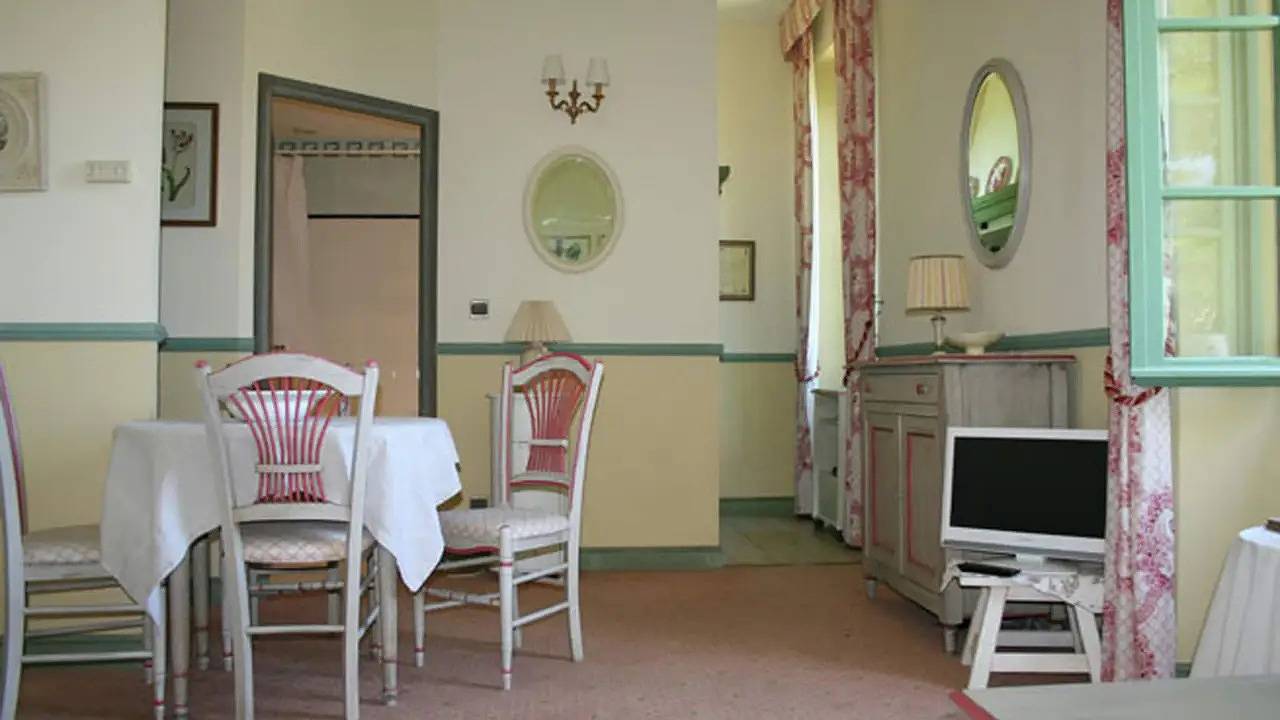 Appartement de vacances entier, Appartement de vacances pour 3 personnes avec jardin in Montbrun-les-Bains, Région de nyons