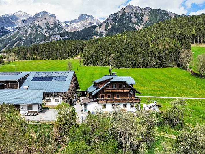 Ferienwohnung für 4 Personen, mit Balkon und Garten in Ramsau am Dachstein