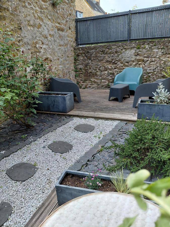 Gîte pour 2 personnes, avec terrasse à Ernée - 3