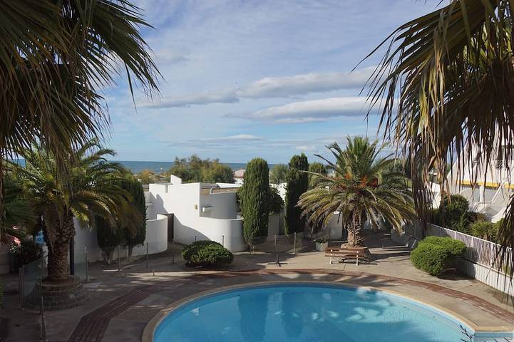 Villa pour 7 personnes, avec Terrasse et Piscine à La Grande-Motte