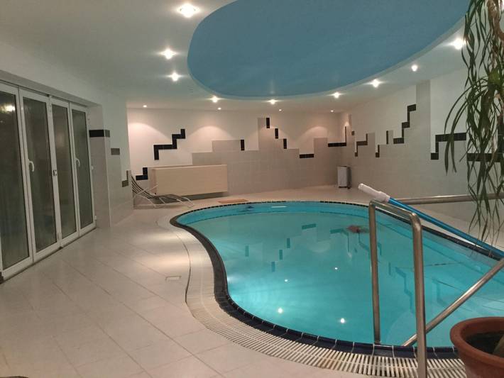 Mit Privatpool für 11 Personen + 1 Kind ca. 500 m²in Pardubitz, Böhmen (Os in Pardubitz, Pardubitz und Umgebung