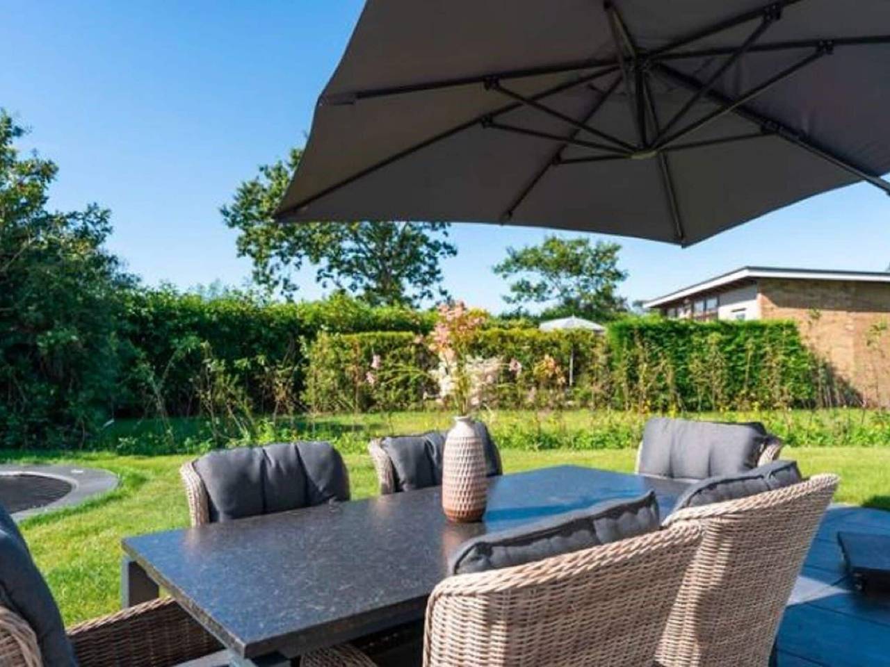 Moderne Villa in der Nähe des Strandes von Texel in De Koog, Westfriesische Inseln