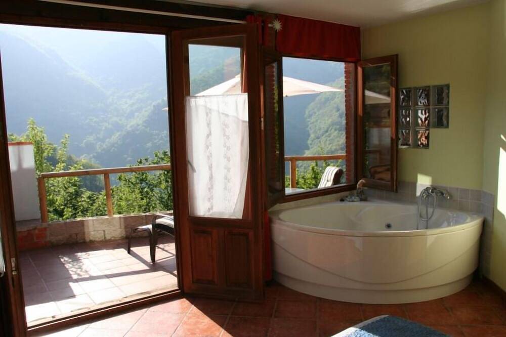 Magical Place, Ideal Couples: Jacuzzi, Mountains, Barbecue And Fireplace in Proaza, Cordillera Cantábrica