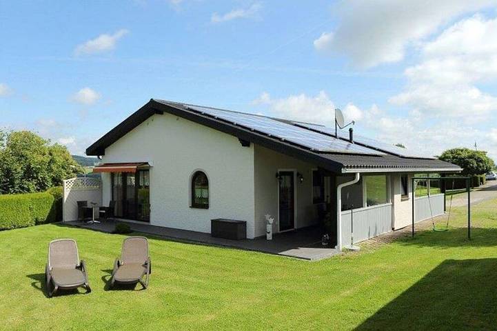 Ferienhaus für 4 Personen, mit Terrasse und Garten sowie Sauna - 1