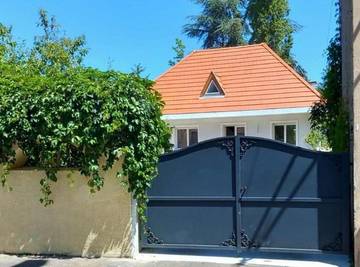 Chambre d’hôte pour 2 personnes, avec terrasse et jardin à Paray-le-Monial