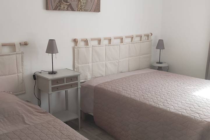 Location de vacances pour 5 personnes, avec terrasse et jardin, animaux acceptés à Peypin-d'Aigues - 2