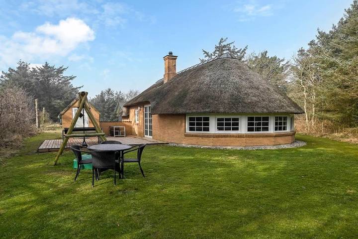 Villa für 8 Personen, mit Whirlpool und Sauna sowie Balkon/Terrasse - 1