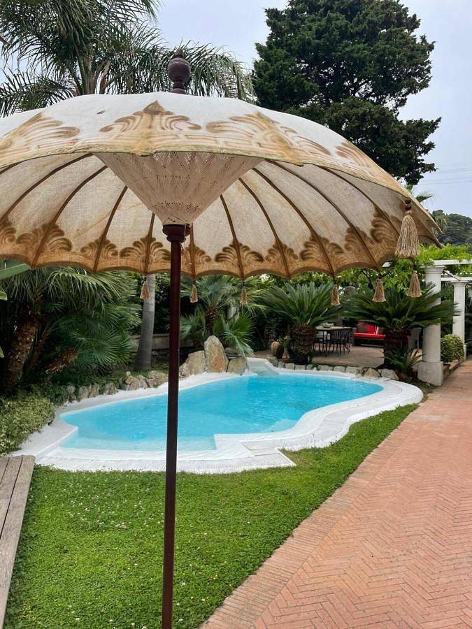 Ferienhaus für 5 Personen, mit Garten und Pool, mit Haustier