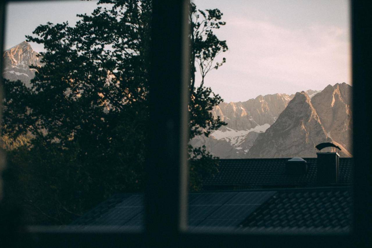 Five-Bedroom House with Sauna and Cinema Room (blue) in Garmisch-Partenkirchen, Bayerische Alpen