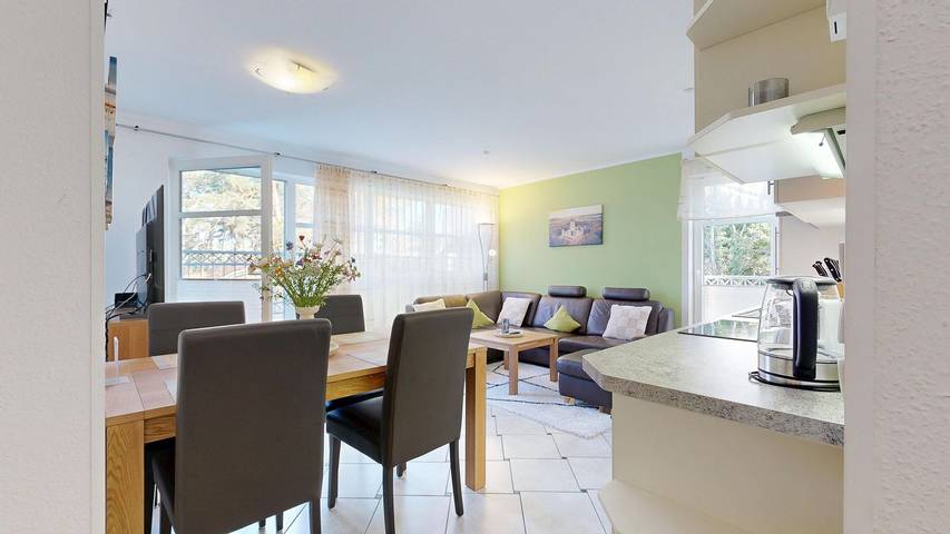 Ferienwohnung für 4 Personen, mit Balkon und Sauna in Binz