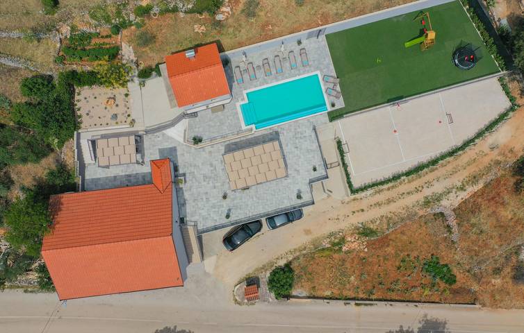 Feriehus for 10 personer med terrasse in Imotski, Makarska Riviera