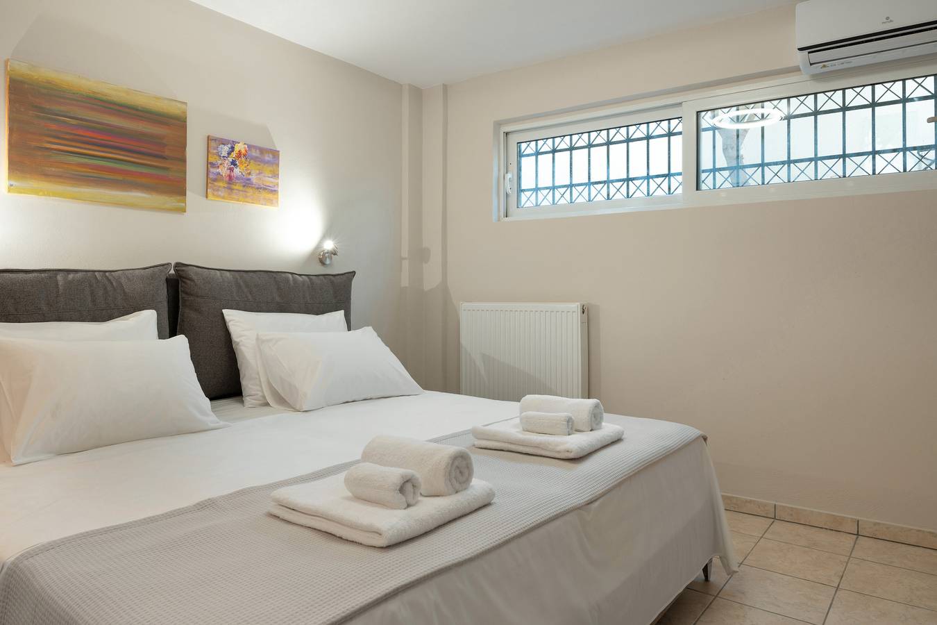 Room 'Lower Level 6' with Shared Terrace, Wi-Fi and Air Conditioning in Artemida, East coast of the Attika region