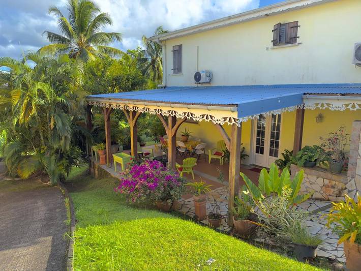 Gîte pour 4 personnes, avec terrasse et vue à Saint-Esprit (homonymie) - 4