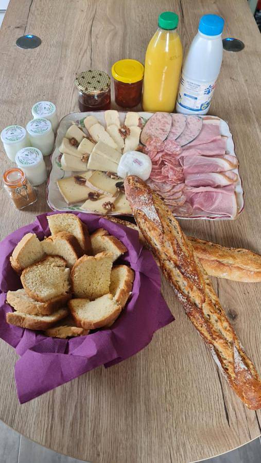 Maison d’hôte pour 15 personnes, avec jardin ainsi que vue et piscine, animaux acceptés dans les Vosges - 4