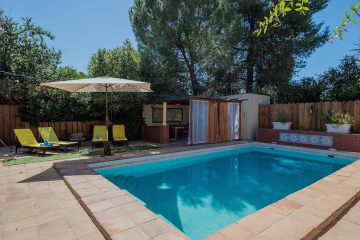 Casa rural con piscina para 4 personas, con Jardín en Provincia de Sevilla