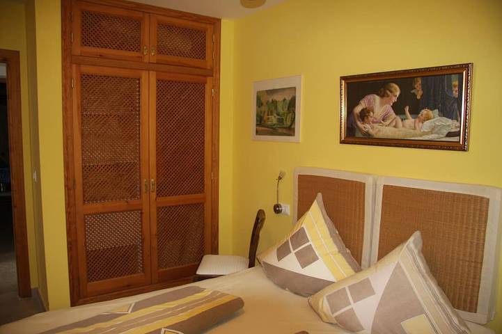Ferienwohnung für 4 Personen, mit Terrasse und Pool in Nova Xabia - 2