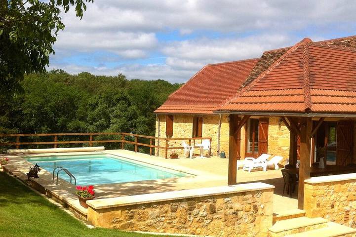 Maison de vacances pour 6 personnes, avec Terrasse et Jardin à Gourdon