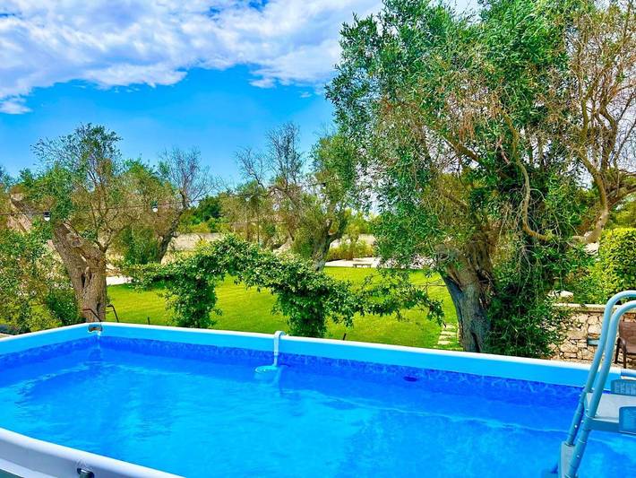 Appartamento per 5 persone, con Balcone e Terrazza nonché Giardino e Piscina a Uggiano la Chiesa