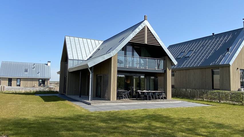 Villa für 8 Personen, mit Garten und Sauna sowie Terrasse - 1