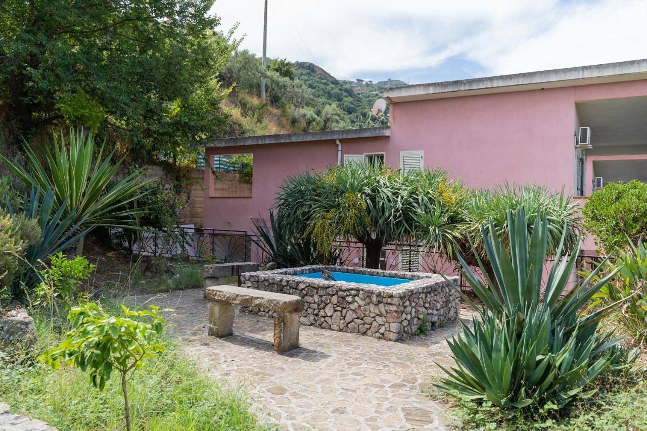 Two-Bedroom House - Annex in Piraino, Messina Provinz