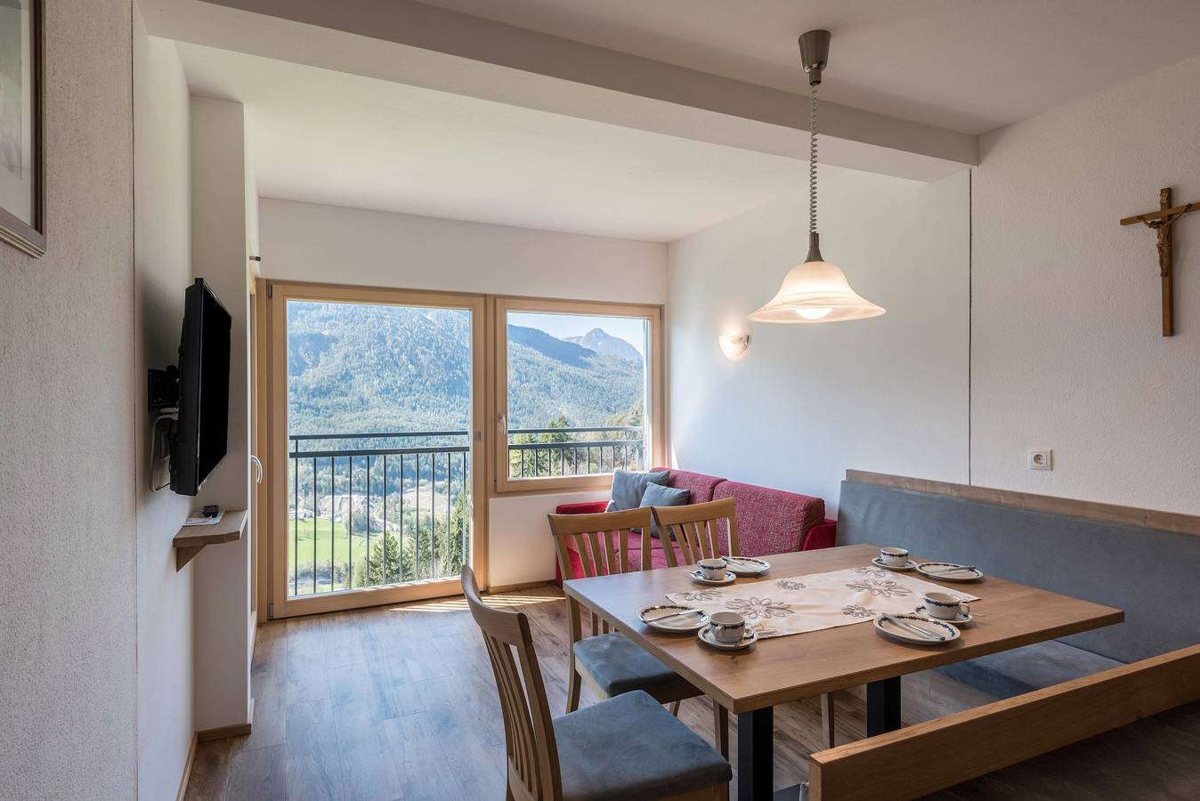 Appartement entier, Appartement "Thusnelda B" avec vue sur les montagnes, balcon et Wi-Fi in Telfen-Lanzin, Castelrotto
