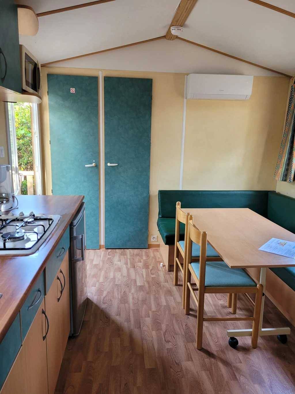 Camping 3 étoiles - Piscine  - ccbbhbg in Pézenas, Côte d'Améthyste