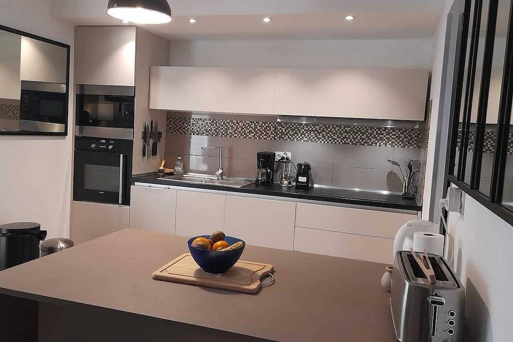 Very nice villa 12p (6 bedrooms/6 bathrooms) seaside wifi air conditioning terrace garden in Borgo, Región de Bastia