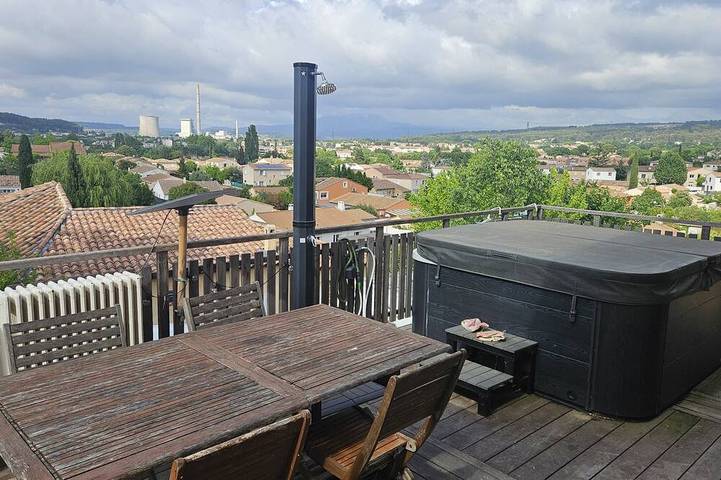 Ferienwohnung für 7 Personen, mit Terrasse und Garten - 1