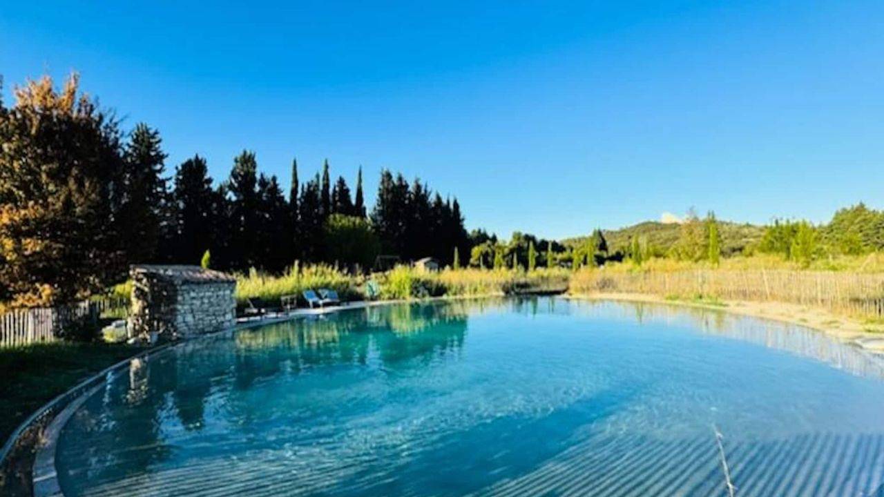 Entire holiday apartment, Ferienwohnung für 9 Personen (280 m²) in Le Thor in Le Thor, Vaucluse