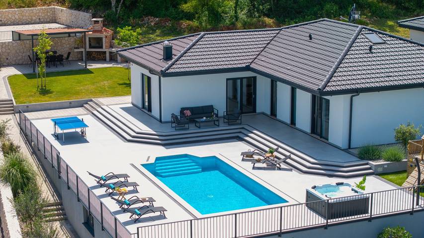 Villa für 8 Personen, mit Sauna und Garten sowie Pool - 1