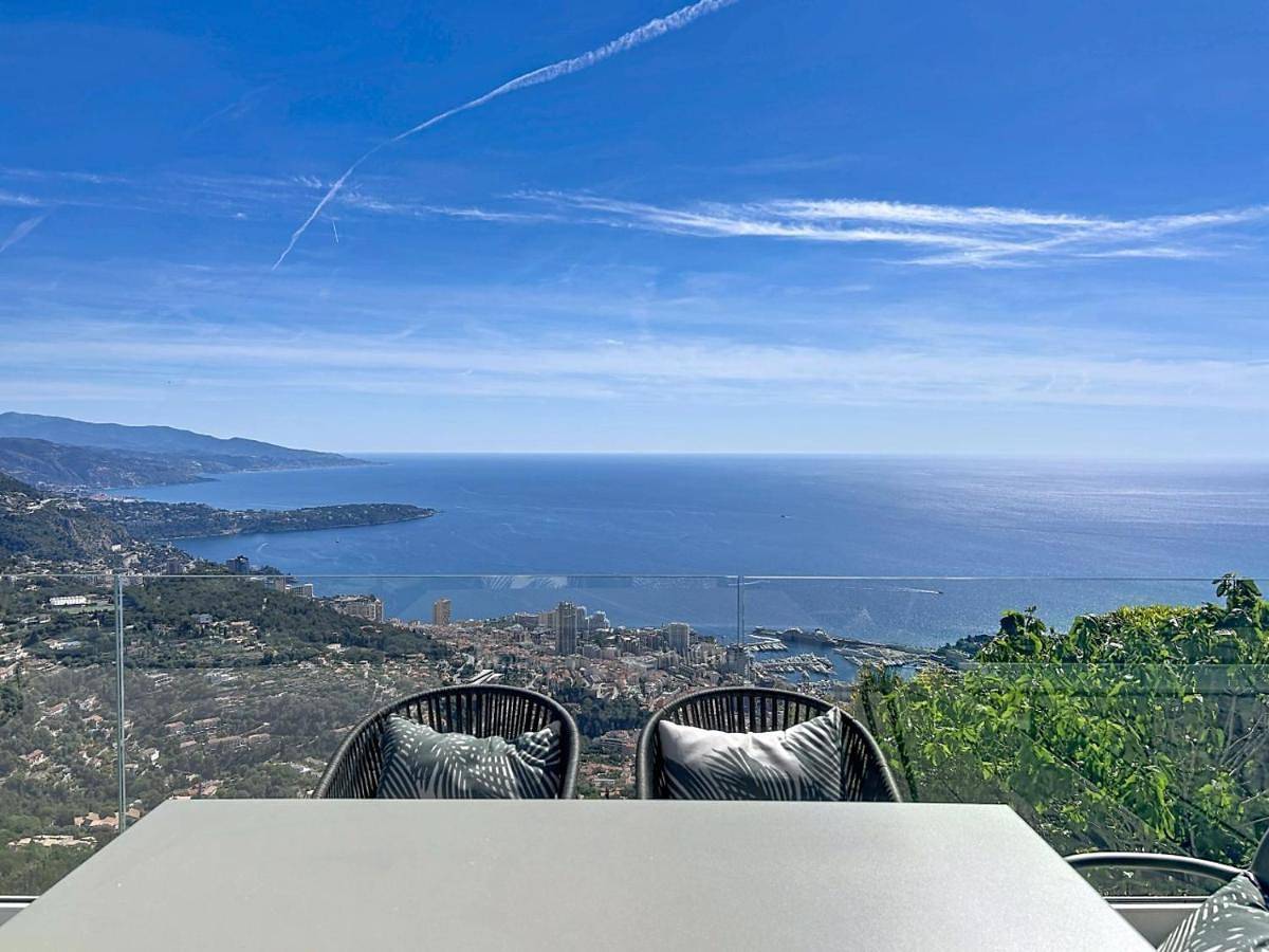 Villa Les Hauts de Monte Carlo Panoramic Sea View in La Turbie, Côte méditerranéenne (France)