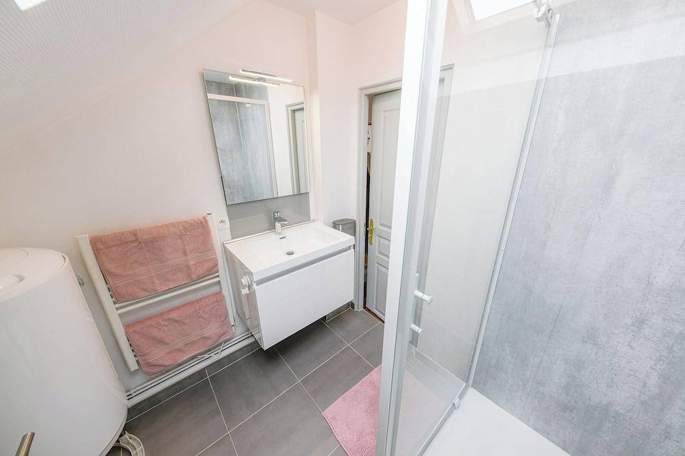 Entire apartment, Le Colette - Stationnement Réservé à 5 Minutes du Centre Ville in Troyes, Aube