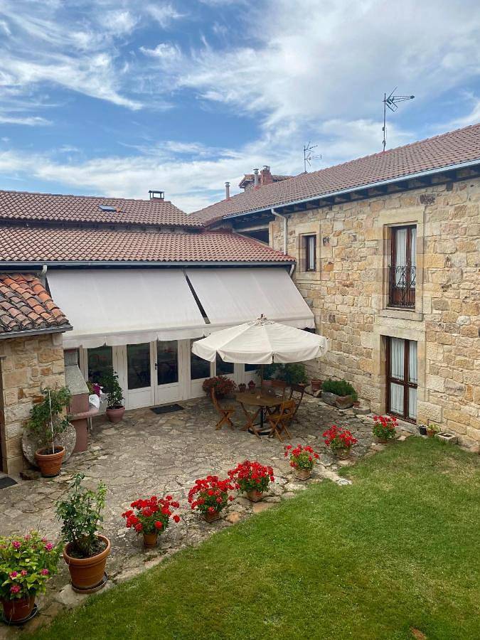 Twin Room in Valderredible, Provincia de Cantabria