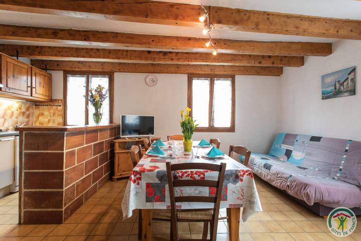 Ferienhaus am See mit Doppelbett, Heizung, 1,5km zum Lac de Serre-Ponçon in Chorges, Nationalpark Écrins