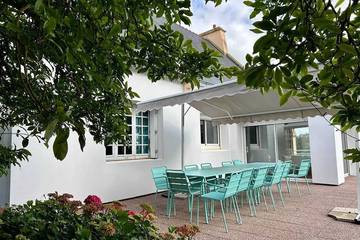 Cottage pour 14 personnes, avec jardin à Saint-Hernin