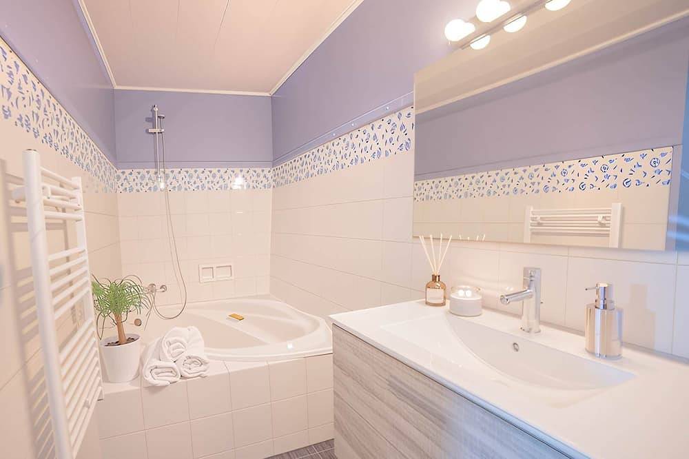 Maison avec belle vue in Gourdon, Lot