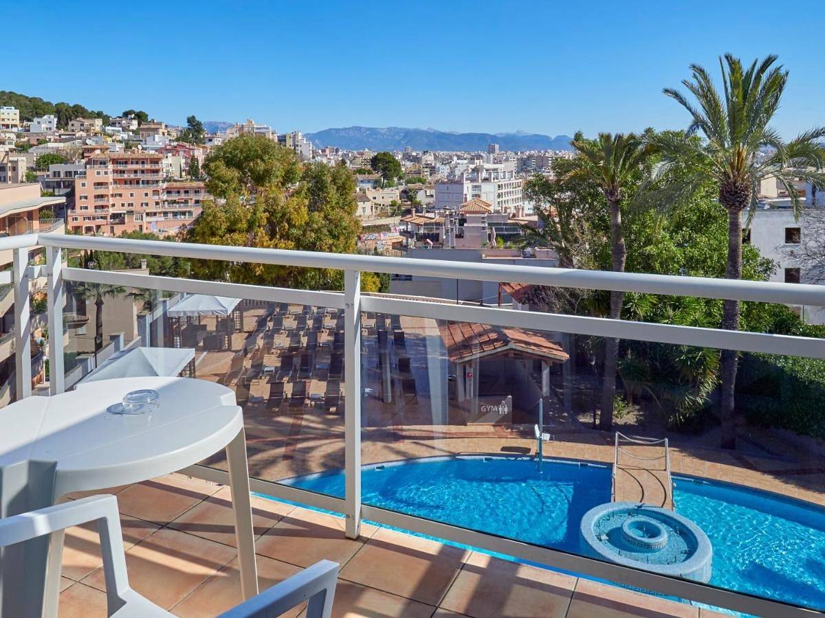 Hotel für 10 Personen mit Terrasse in Cala Major, Palma