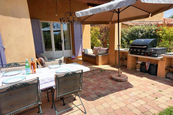 Gîte pour 6 personnes, avec piscine, animaux acceptés à Salernes - 4