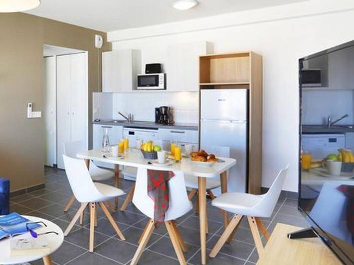 Résidence Goélia Cap Azur - Apartment 4 persons - G/360_2 Rooms 4 People in Saint-Mandrier-sur-Mer, Mediterranean Coast (France)