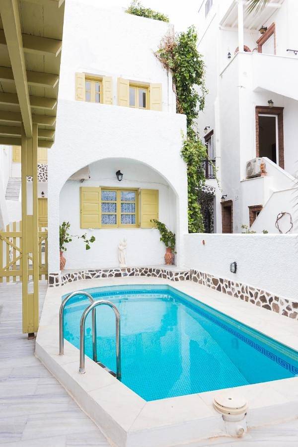 Standard Double or Twin Room in Firostefani, Thera