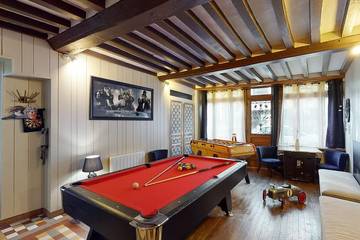 Gîte pour 8 personnes, avec jardin à Villedieu-les-Poêles