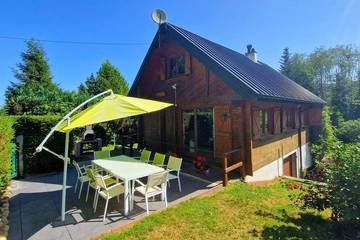 Gîte pour 8 personnes, avec jardin à Anould