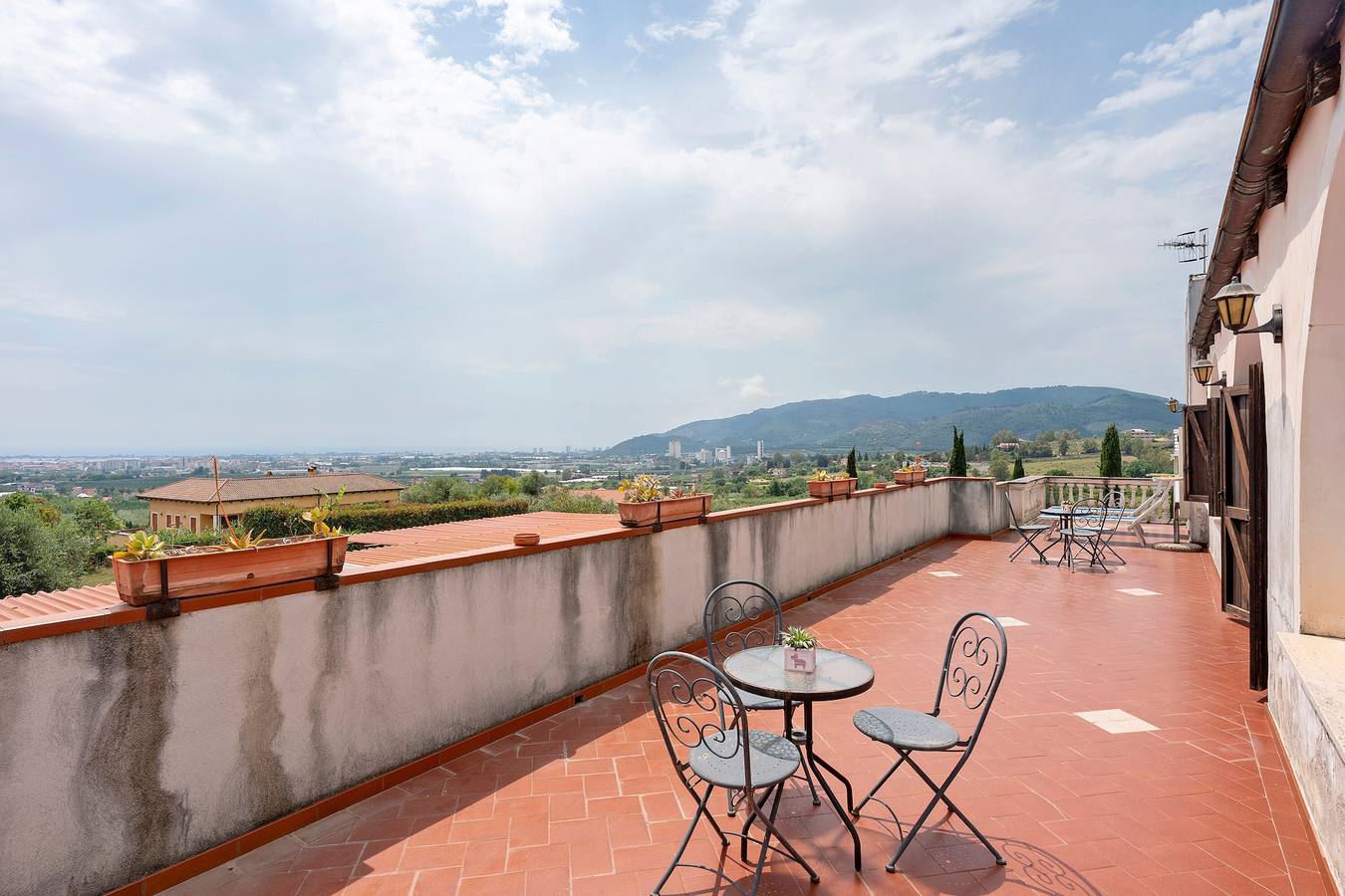Camera Verde con Vista Mare, Wi-Fi e Aria Condizionata in Giffoni Valle Piana, Costa tirrenica Campania