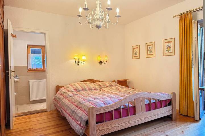 Ferienhaus für 10 Personen, mit Garten und Whirlpool sowie Balkon am Tegernsee - 3