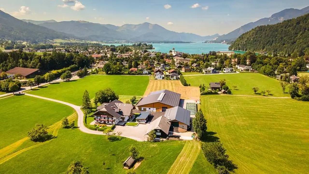 Vakantiewoning voor 4 Personen in Salzkammergut Mountains, Strobl