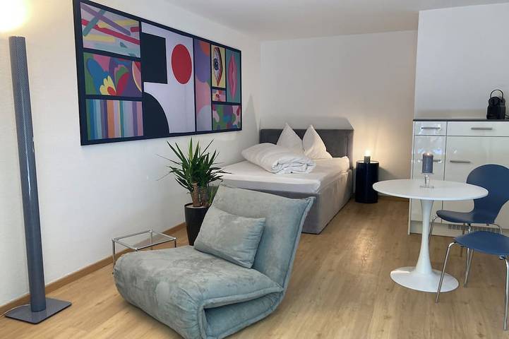 Ferienwohnung für 2 Personen, mit Whirlpool und Garten in Zürich