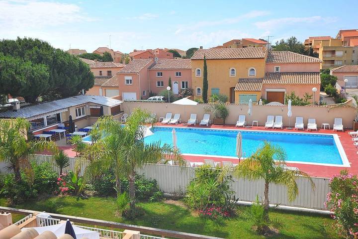 Gîte pour 6 personnes, avec piscine dans Plage de l'Argentière
