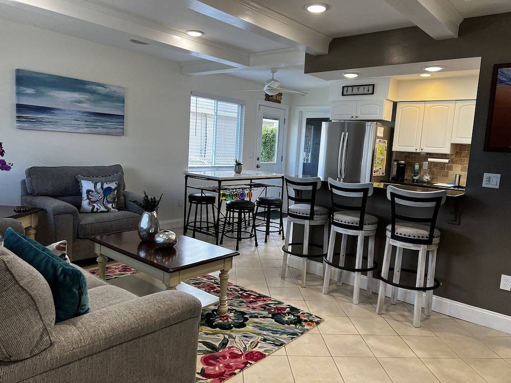 Beautiful home close to the beach with hot tub in Long Branch, Monmouth County